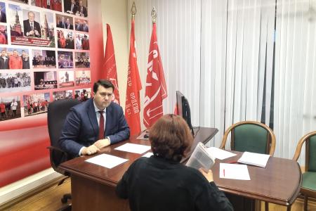 В День освобождения города Калинина Олег Лебедев провел прием избирателей в приемной всесоюзного старосты М.И. Калинина