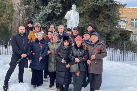 Подмосковные коммунисты в ежедневном рабочем строю