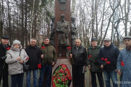 Подмосковные коммунисты: Труд – есть жизнь человека!