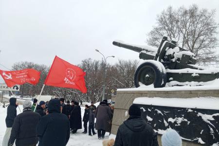 Подмосковные коммунисты в ежедневном рабочем строю