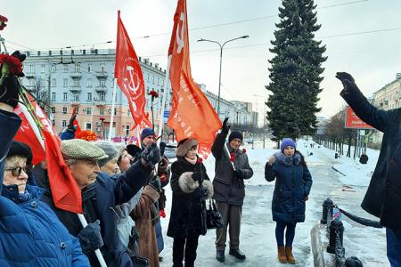 Коммунисты города Иваново отметили 145-летие Иосифа Виссарионовича Сталина