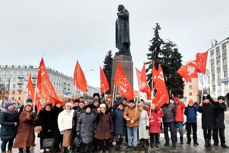 Коммунисты города Иваново отметили 145-летие Иосифа Виссарионовича Сталина
