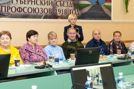 Курская область. Депутаты КПРФ приняли участие во встрече с рабочими Суджанского завода тракторных агрегатов и профсоюзными лидерами
