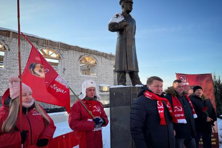 Нижегородские коммунисты отметили 145-ю годовщину со Дня рождения Иосифа Сталина