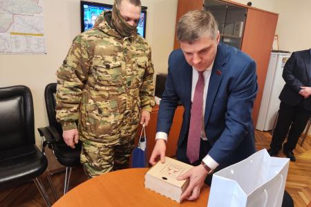 Депутаты фракции КПРФ Тюменской областной Думы встретились с участником СВО