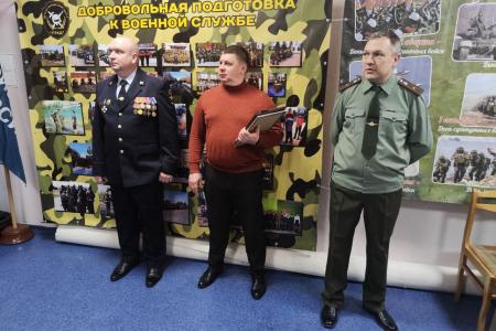 Коммунисты Тюмени приняли участие в соревнованиях по начальной военной подготовке «Новогодний спецназ»