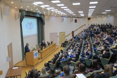 Леонид Калашников встретился со студентами МГИМО