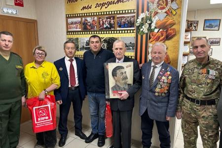 Ямальские коммунисты отметили 145-ую годовщину со Дня рождения И.В. Сталина