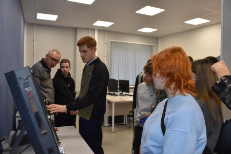 Школьники из Волоконовского района Белгородской области побывали в Воронежском авиастроительном техникуме имени В.П. Чкалова