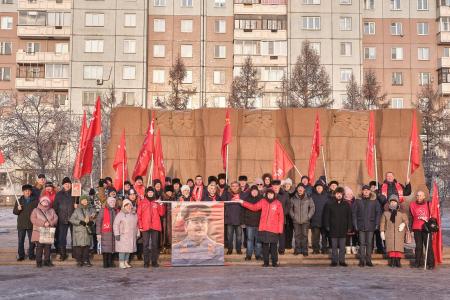 Активисты женского движения «Надежда России» по всей стране достойно отметили День рождения И.В. Сталина