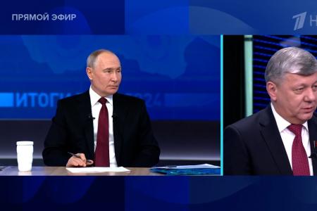 Дмитрий Новиков на Первом канале высказался об итогах «Прямой линии» с Президентом и потребовал прекратить провокации в отношении советского прошлого