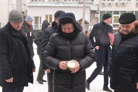 Дмитрий Новиков принял участие в отправке гуманитарного конвоя из Кирова в Курск