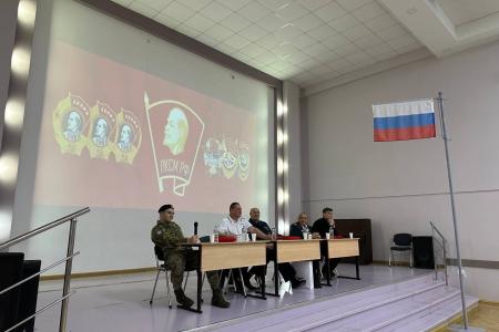 Самарская область. При участии комсомольцев был проведен урок мужества в школе