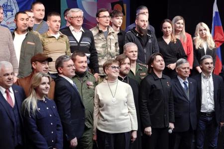 Д.Г. Новиков, К.К. Тайсаев и А.М. Гибатдинов приняли участие в отправке 50-го гумконвоя в зону СВО от Института современного искусства