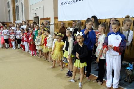 Делегация КПРФ во главе с К.К. Тайсаевым работает на Донбассе