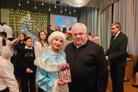 Делегация КПРФ во главе с К.К. Тайсаевым и А.А. Ющенко завершила работу на Донбассе