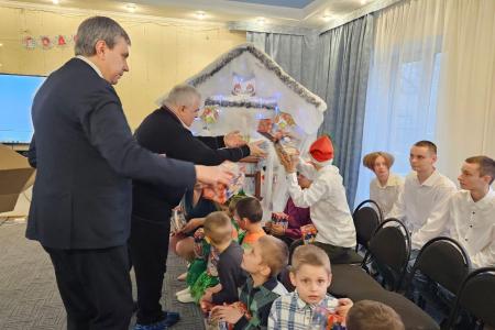 Делегация КПРФ во главе с К.К. Тайсаевым и А.А. Ющенко завершила работу на Донбассе
