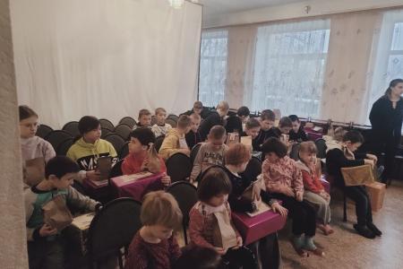 Запорожская область. Коммунисты организовали праздник для детей в мелитопольском приюте
