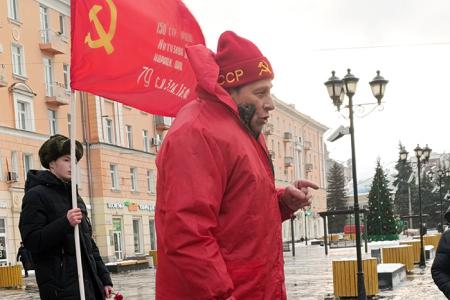 Коммунисты города Иваново отметили 145-летие Иосифа Виссарионовича Сталина