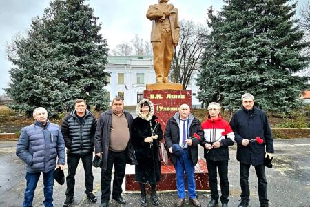 Местные отделения КПРФ в ЛНР подводят итоги работы в 2024 году