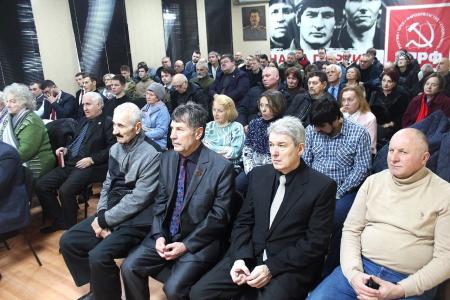 Луганский актив КПРФ провел торжественную встречу по случаю 102-й годовщины образования СССР