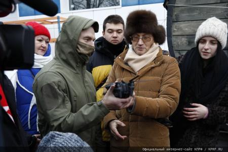 Сто тридцать второй новогодний гуманитарный конвой от КПРФ для фронта и Победы