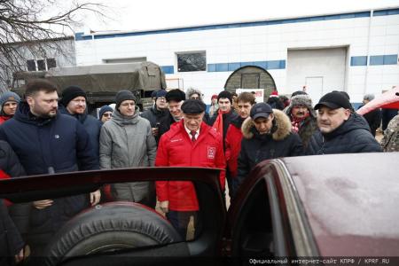 Сто тридцать второй новогодний гуманитарный конвой от КПРФ для фронта и Победы