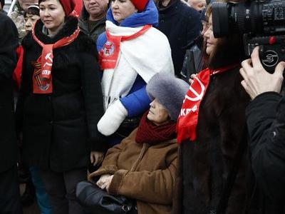 Сто тридцать второй новогодний гуманитарный конвой от КПРФ для фронта и Победы