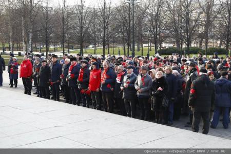 Г.А. Зюганов: Необходимо одолеть фашизм, капитализм и глобализм!