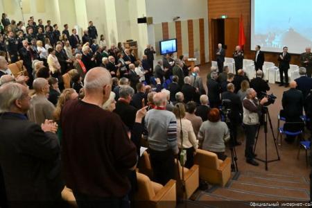 КПРФ и РУСО провели в Госдуме научно-практическую конференцию на тему: «Разгром гитлеровцев под Москвой - фундамент Великой Победы»
