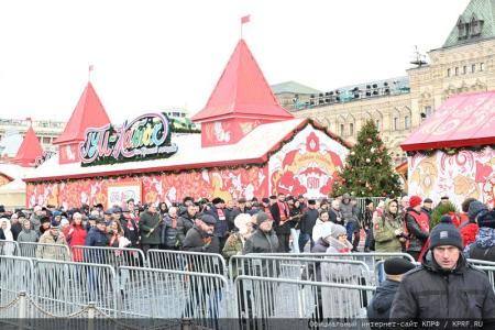 «Великому Сталину – троекратное «Ура!»