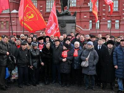 «Великому Сталину – троекратное «Ура!»