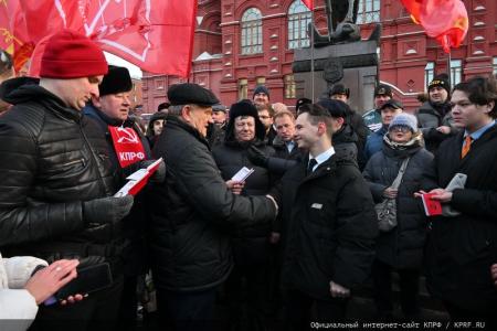 «Великому Сталину – троекратное «Ура!»