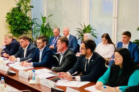 Анастасия Удальцова провела очередное заседание Рабочей группы по вопросам адаптации и интеграции мигрантов