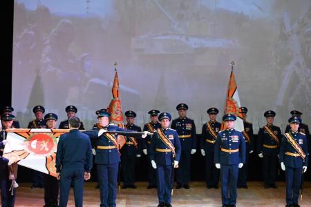 Пять полков 104-й десантно-штурмовой дивизии в Ульяновске получили боевые знамена