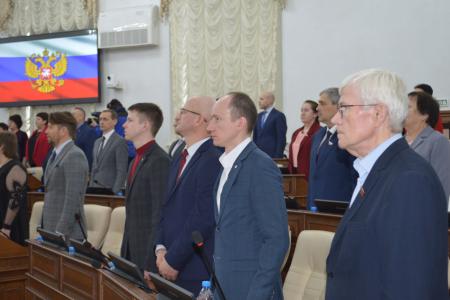Алтайский край. Депутаты КПРФ приняли активное участие в 36-й сессии краевого парламента