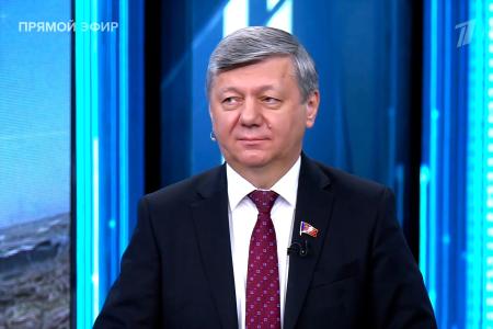 Дмитрий Новиков на Первом канале оценил обстановку в Сирии, допустил удары по «центрам принятия решений» на Украине и выступил за профилактику военной угрозы