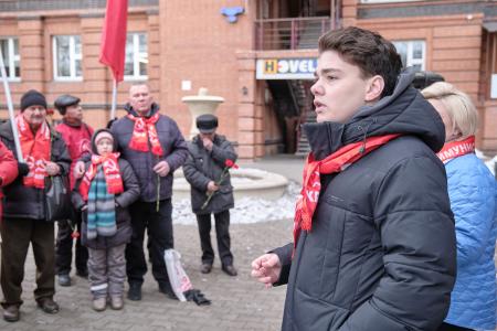 Митинг памяти В.И. Ленина в Красноярске