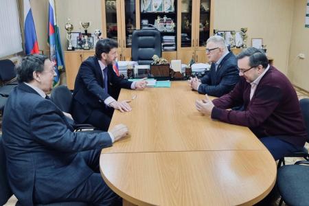 Руководитель фракции КПРФ в Мособлдуме Александр Наумов поздравил учащихся Ожерельевского железнодорожного колледжа с Днем студента