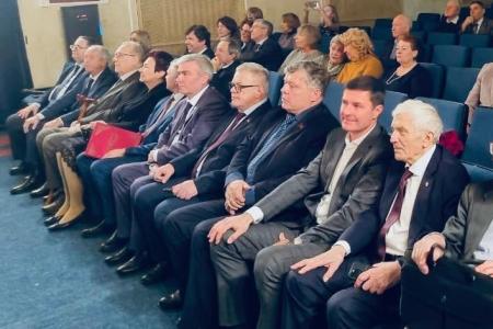 Депутаты-коммунисты Мособлдумы Александр Наумов и Олег Емельянов поздравили с юбилеем член-корреспондента РАН Николая Андреева