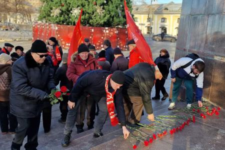 Возложение  в  День  памяти В.И. Ленина  в  Рязани