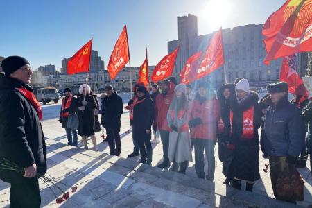 Пензенские коммунисты почтили память В.И. Ленина