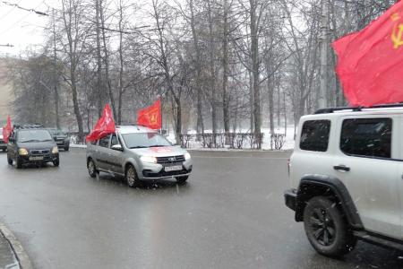 Наша Родина – Советский Союз! В Калуге прошел патриотический автопробег