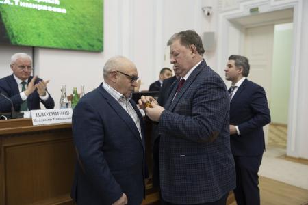 В.И.Кашин провел парламентские слушания на тему: «Развитие кадрового потенциала агропромышленного комплекса: законодательные основы, роль государства и бизнеса»