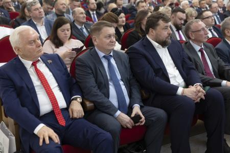 В.И.Кашин провел парламентские слушания на тему: «Развитие кадрового потенциала агропромышленного комплекса: законодательные основы, роль государства и бизнеса»