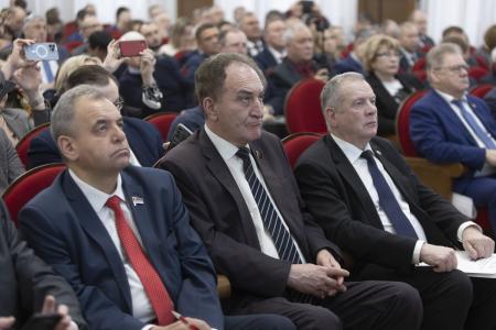 В.И.Кашин провел парламентские слушания на тему: «Развитие кадрового потенциала агропромышленного комплекса: законодательные основы, роль государства и бизнеса»