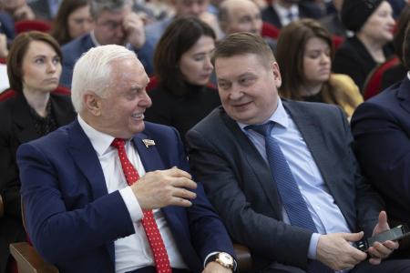 В.И.Кашин провел парламентские слушания на тему: «Развитие кадрового потенциала агропромышленного комплекса: законодательные основы, роль государства и бизнеса»