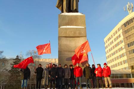 Первый секретарь Оренбургского обкома КПРФ, депутат Заксобрания Максим Амелин: «Сегодня годовщина памяти Владимира Ильича Ленина»