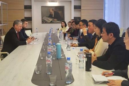 Дмитрий Новиков на встрече с делегацией Института управления провинции Цзянси: “Главный источник успехов КНР – созидательная роль КПК в обществе”