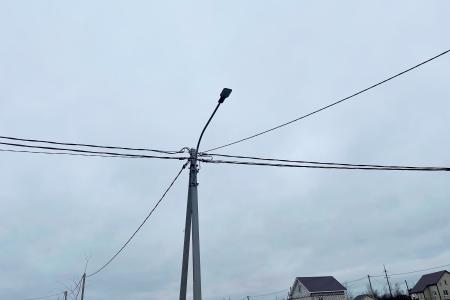 Олег Лебедев добился асфальтирования семи улиц Великого Новгорода и благоустройства микрорайона, где живут многодетные семьи и инвалиды